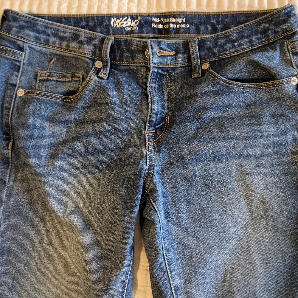 Mossimo Jeans Mid Rise Straight sz 4/27